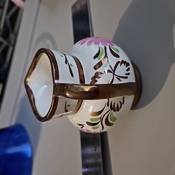 Gray's Pottery Stoke-on-Trent England Hand Painted Luster Mini Creamer Floral - Picture 2 of 7